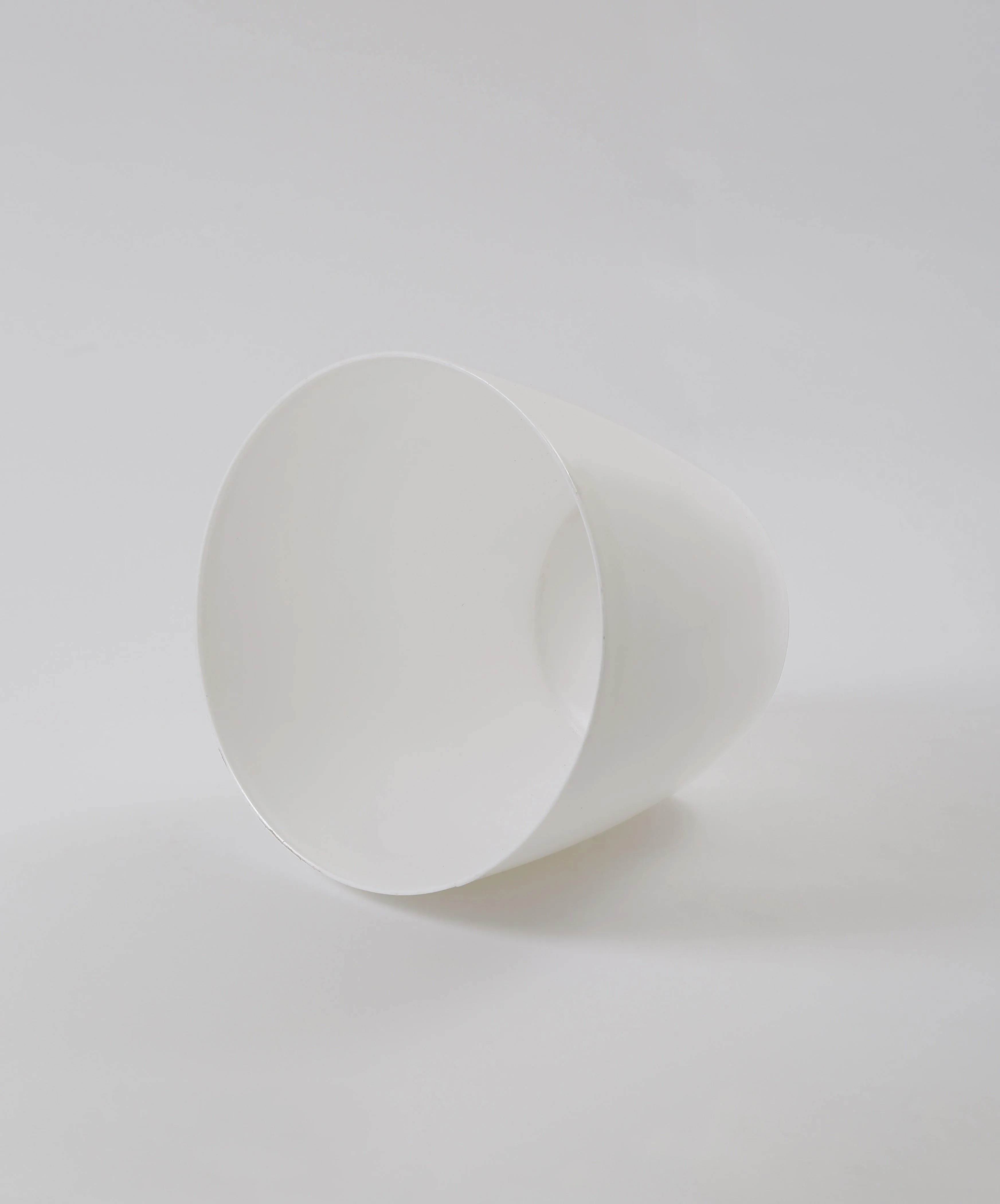 13 Inch White Singapore Pot (330mm)