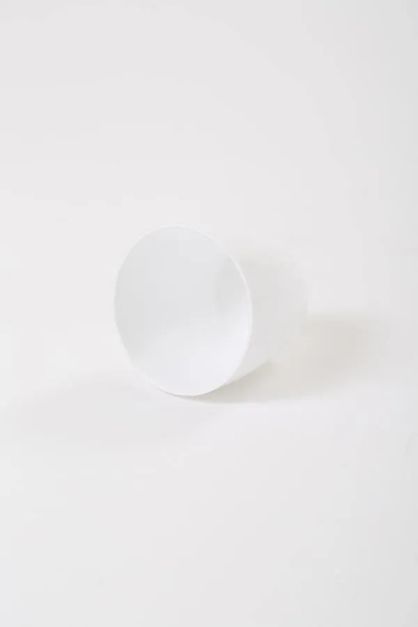 2.5 Inch White Singapore Pot (67mm)