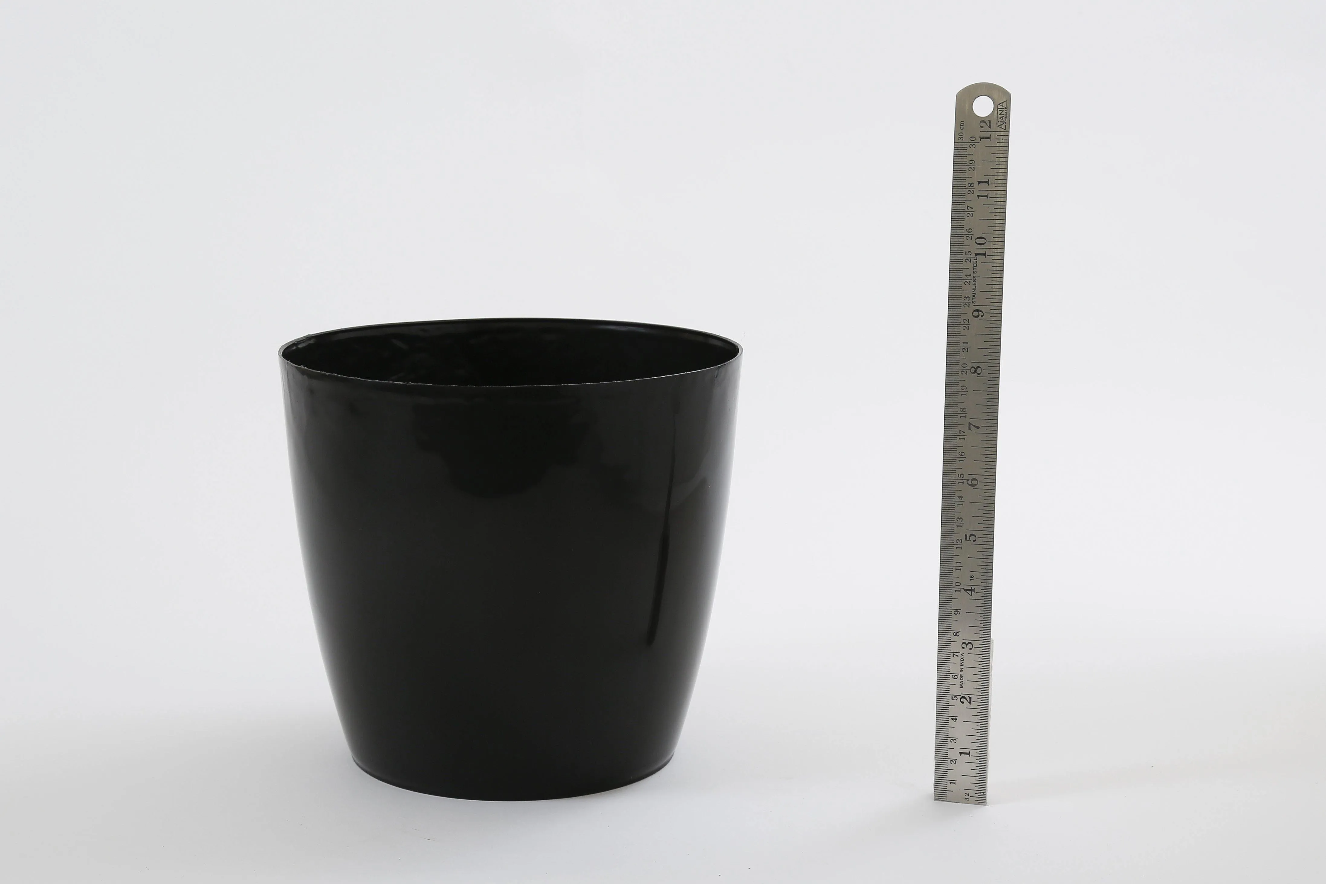 8.5 Inch Black Singapore Pot (220mm)