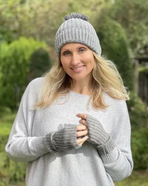 Cashmere Knit Pom Pom Hat - Grey