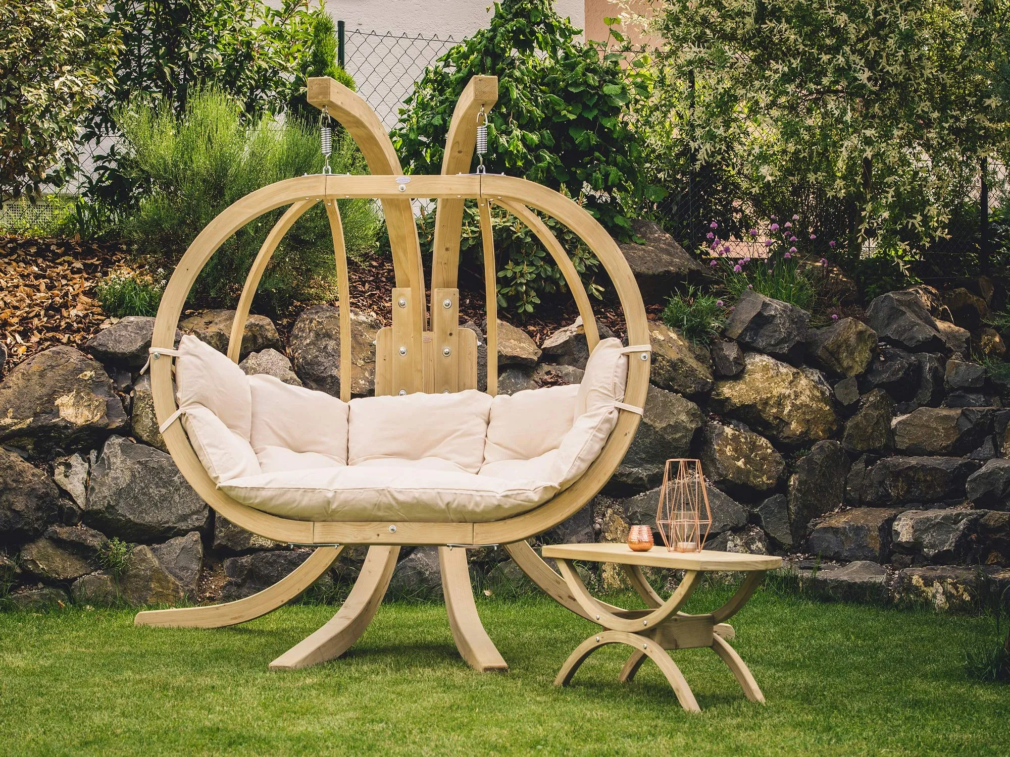 Double Globo Hanging Chair with White Cushions - Outdoor Living and Style