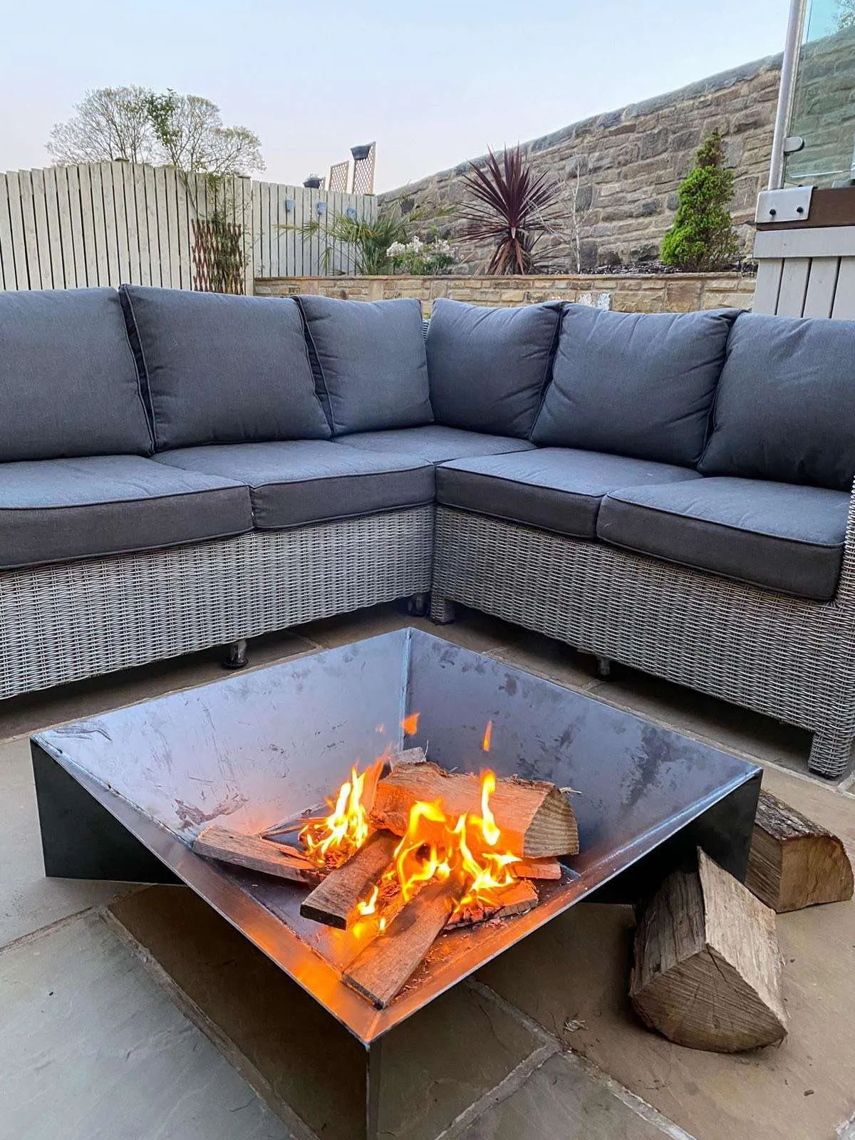 Fin Fire Pit