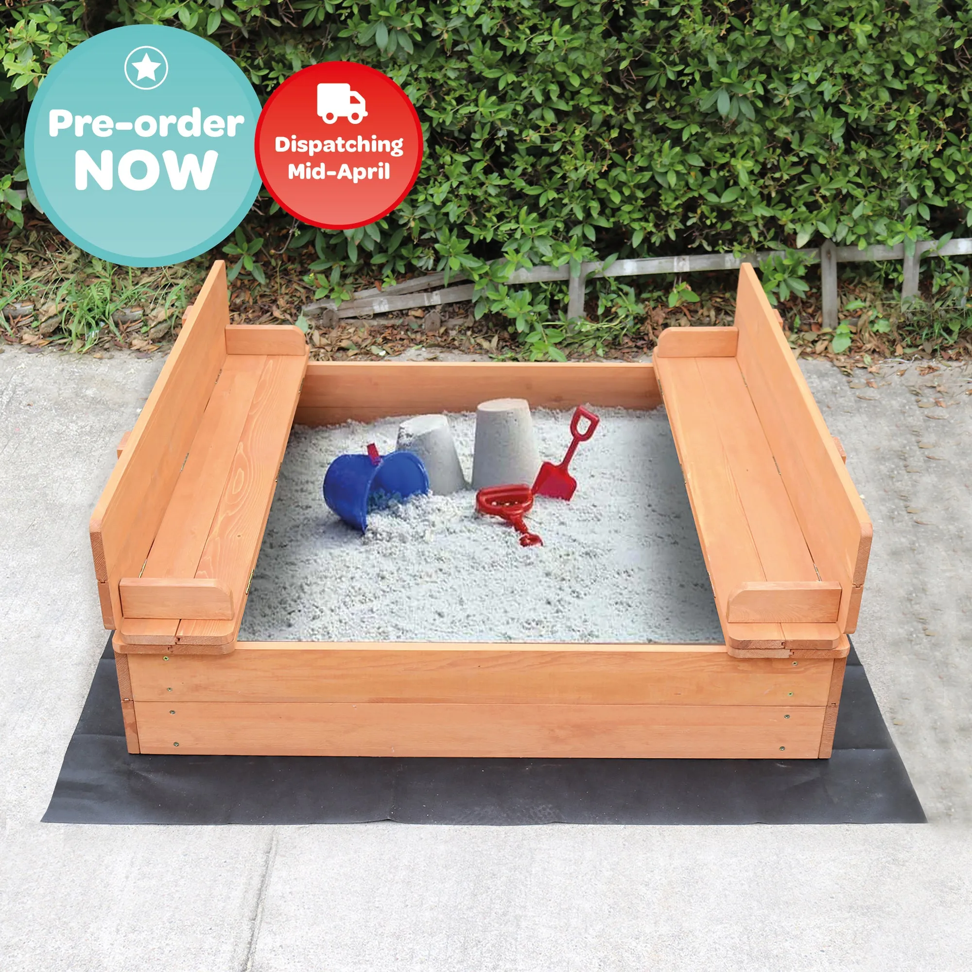 Kids Sandpit With Seating and Cover