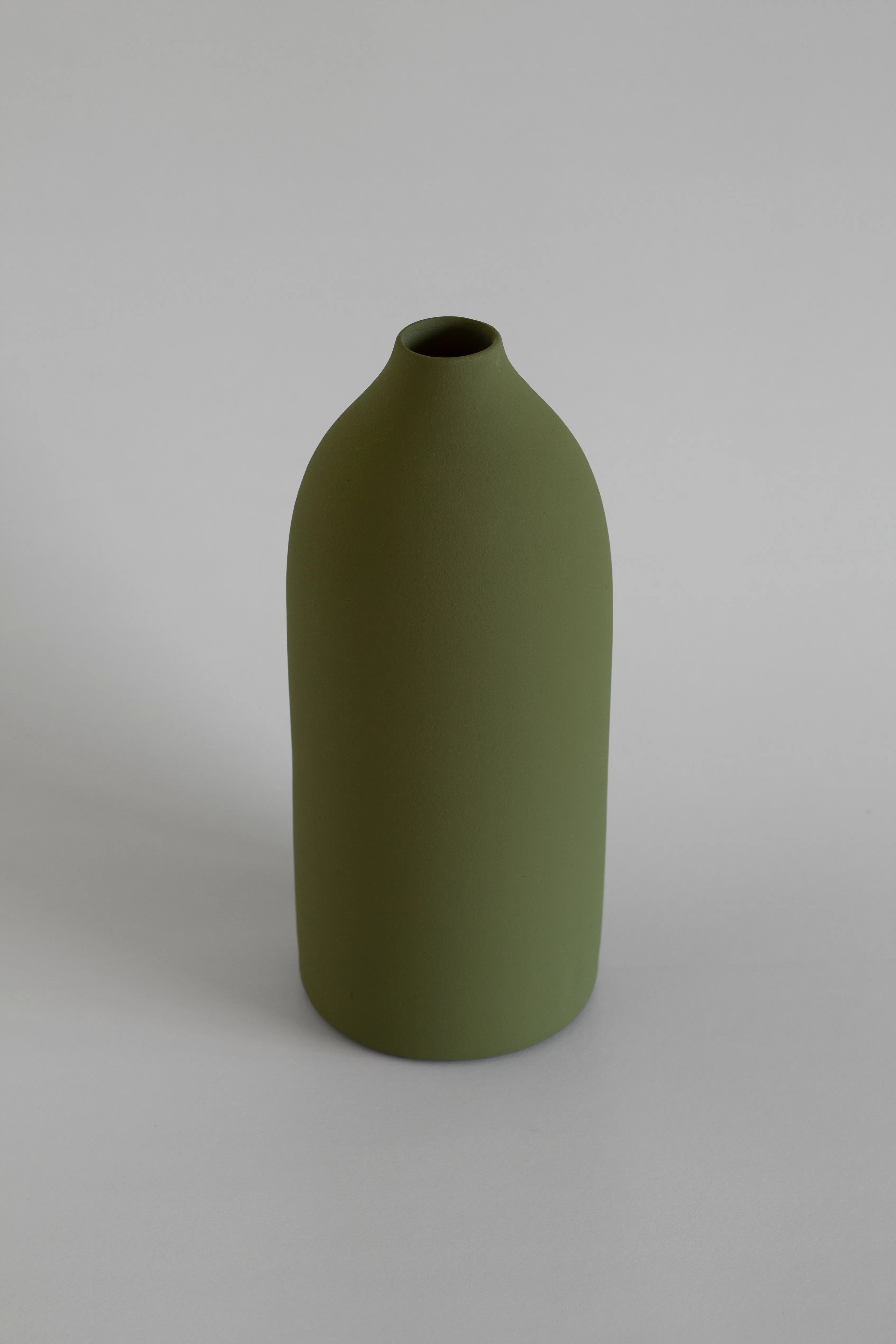 Vase Island 02 Olive Green